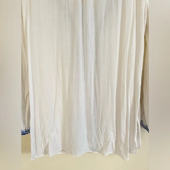 4/$25 WHBM Women Tunic‎ Shirt sz 6 White Blue Embroidery Argyle Fair Isle Casual - Picture 14 of 15